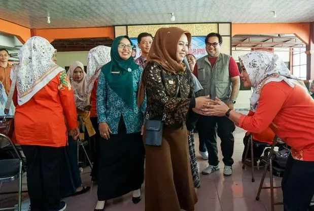 pencegahan ptm Pemkot Mojokerto Gencarkan Pencegahan PTM, Ning Ita: Kunci… pencegahan ptm - ilustrasi berita Pemkot Mojokerto Gencarkan Pencegahan PTM, Ning Ita: Kunci Utamanya Pola Makan dan…