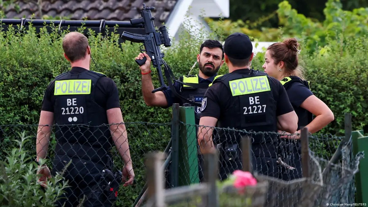 berlin pride ramming - ilustrasi berita Pelaku Ditembak Mati setelah Berlin Pride ramming di Tiergarten