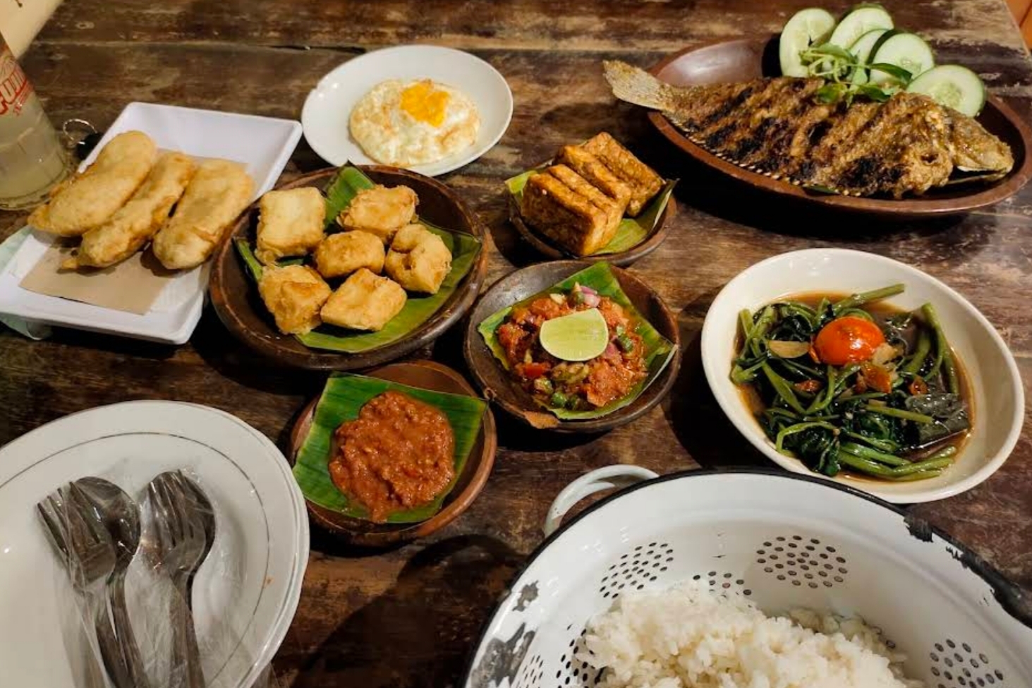 destinasi kuliner ponorogo - ilustrasi berita Bukan Cuma Reog: Destinasi Kuliner Ponorogo Legendaris yang Wajib Masuk…