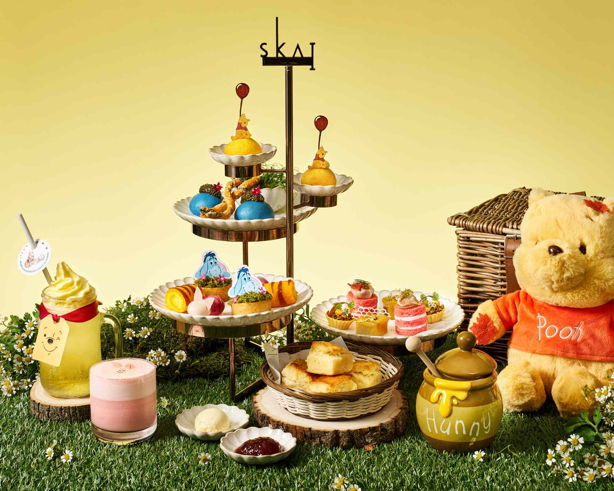 madu indonesia - ilustrasi berita Swissotel The Stamford Singapura Angkat Kekayaan Madu Indonesia Lewat Sajian High Tea