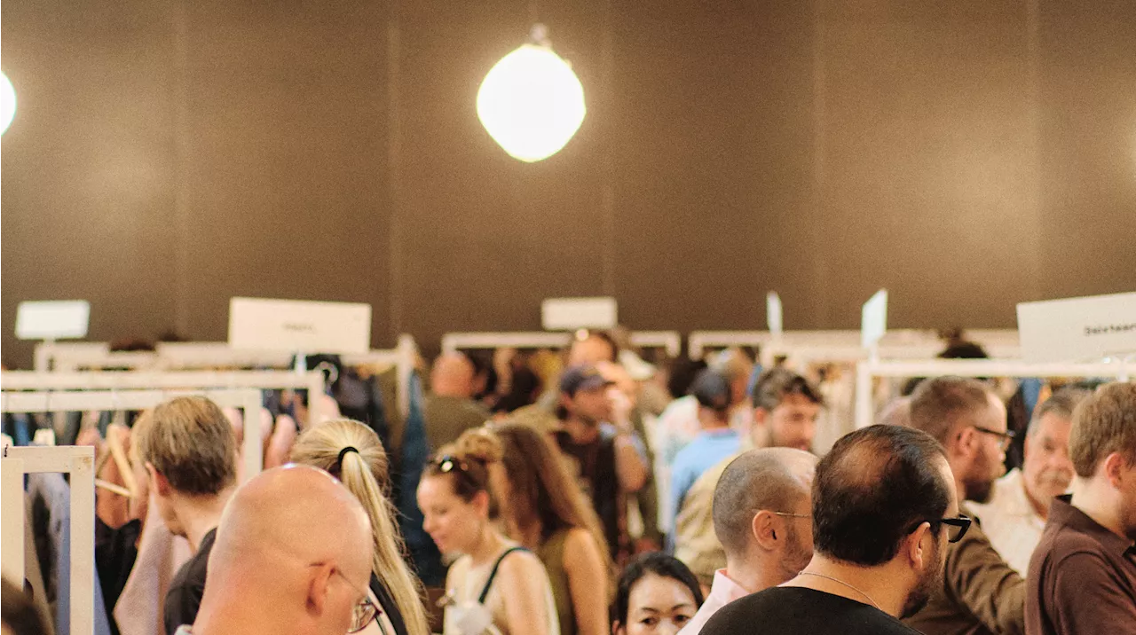 mens trade shows Paris mens trade shows tumbuh, fokus pada kain berkelanjutan… mens trade shows - ilustrasi berita Paris mens trade shows tumbuh, fokus pada kain berkelanjutan untuk Spring 2027