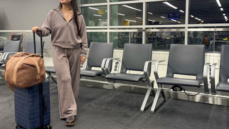 clear the rack - ilustrasi berita Nordstrom Clear the Rack: Ratusan Pakaian Diskon Hingga 91% dengan Tambahan 25% Off